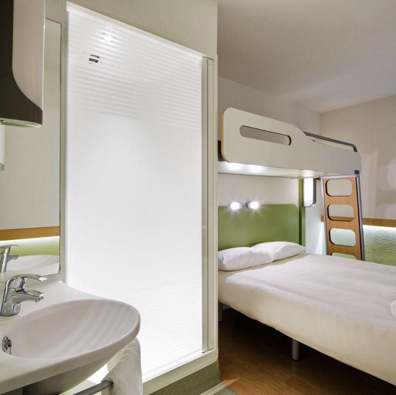 Ibis Budget Dole-Choisey Esterno foto